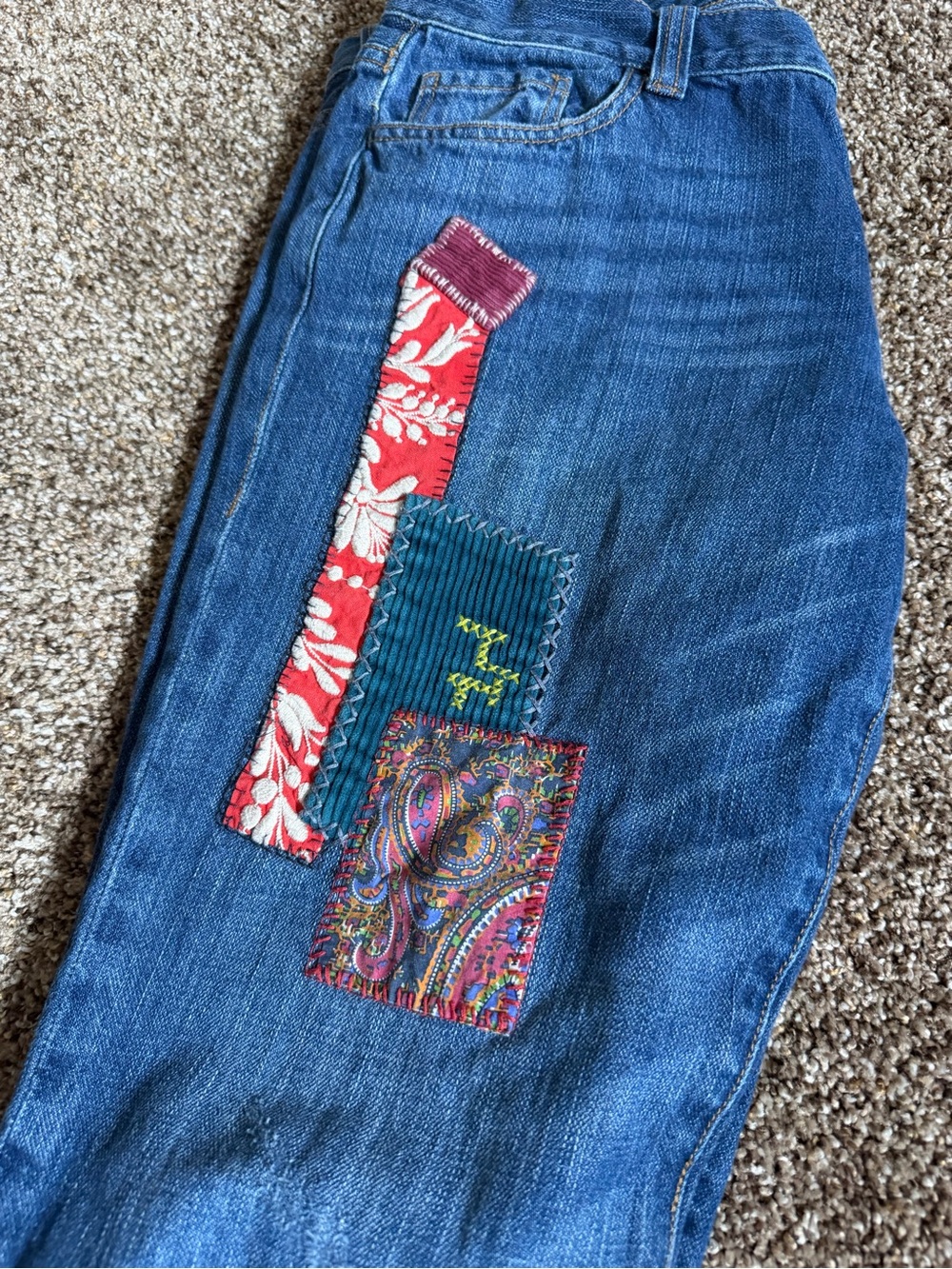 CAbi women’s Jeans with Colorful Patchwork size 6 - Picture 5 of 7